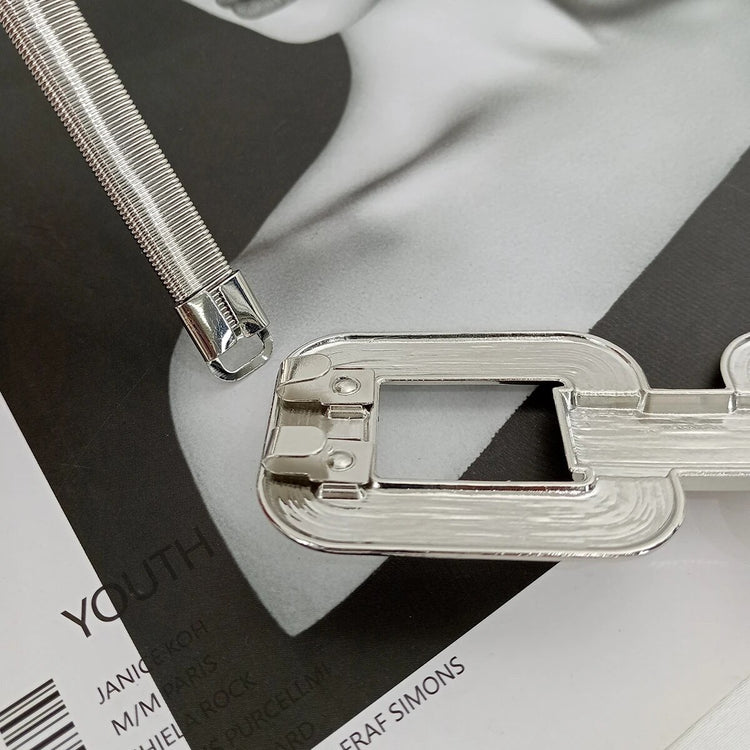 Buckle Stretch Waist Belt (Gold or Silver)