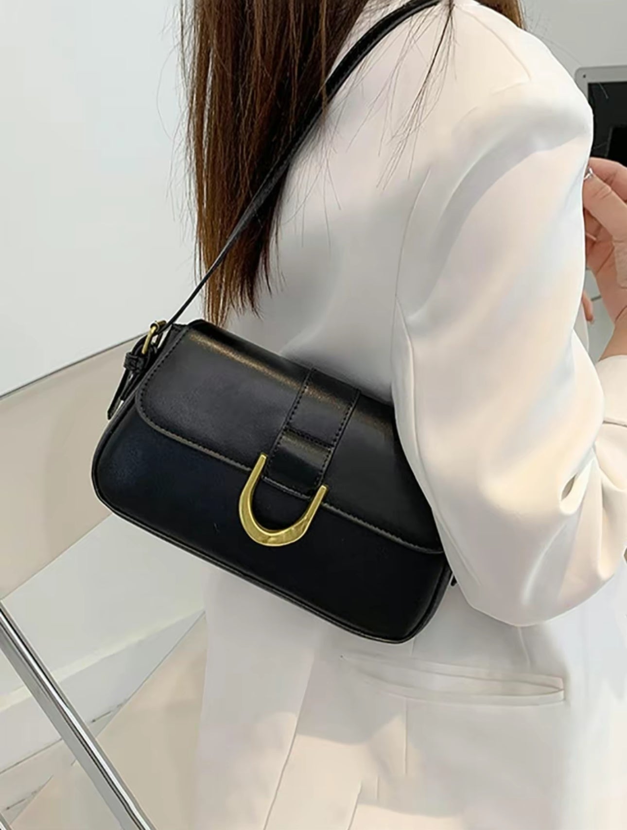 Delina Vegan Leather Handbag (Black) - by MunekaWear