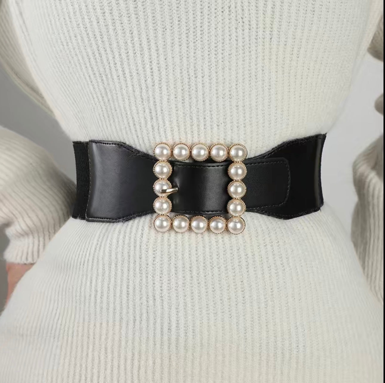 Pearl Buckle Stretch Belt () - by MunekaWear